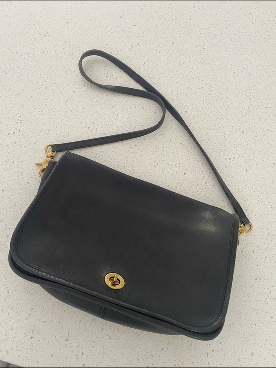 Coach Handbags - Vintage Coach city Black Leather Crossbody with Gold Turn-Lock legacy brass